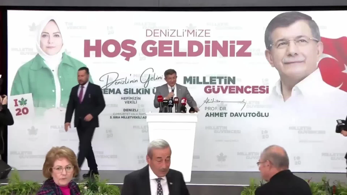 Ahmet Davutoğlu, Bahçeli'nin kelamlarına reaksiyon gösterdi