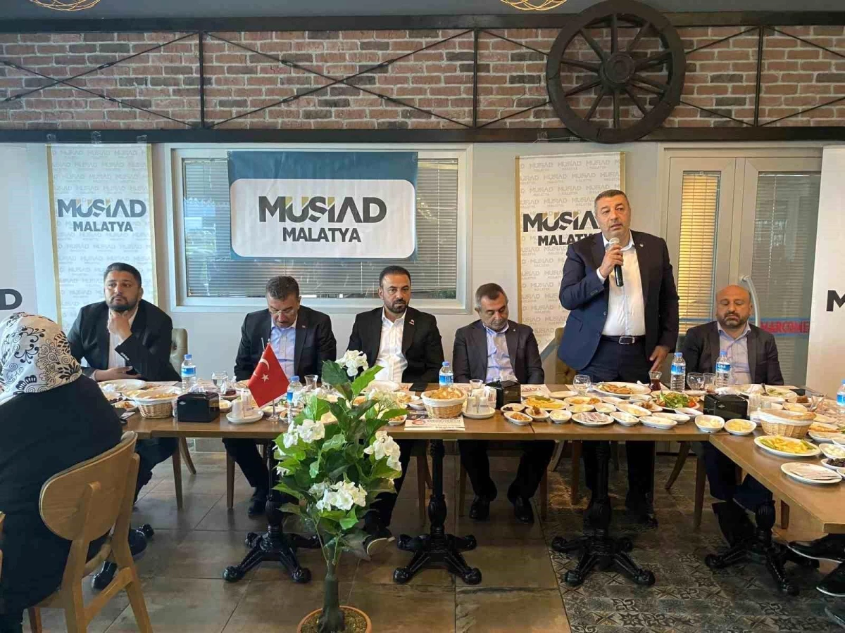 AK Parti Malatya Milletvekili Adayları MÜSİAD Programına Katıldı