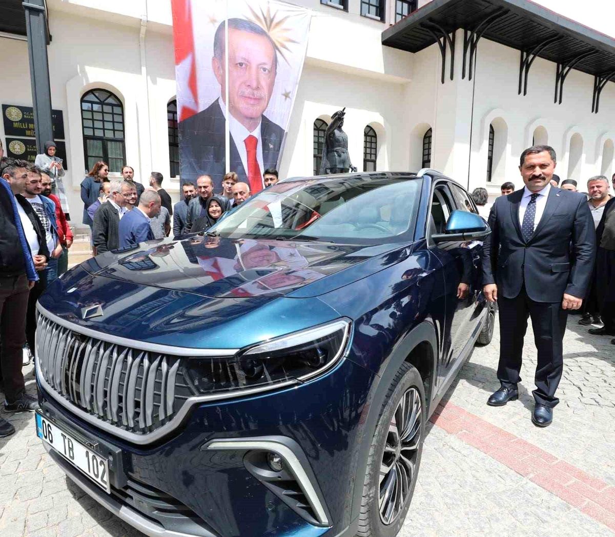 Amasya Valisi Mustafa Masatlı Yerli Araba TOGG'u Kullandı