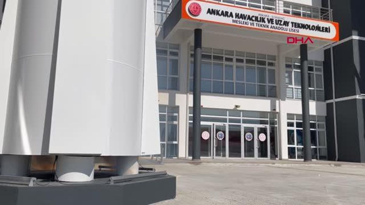 Ankara'da Türkiye'nin birinci havacılık ve uzay teknolojisi meslek lisesi açıldı