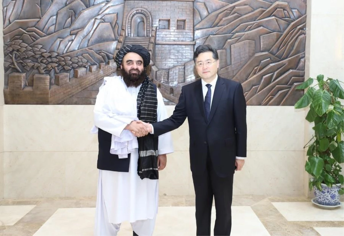 Çin Dışişleri Bakanı: Afganistan'da En Kısa Müddette İstikrarın Sağlanmasına Yardım Edeceğiz