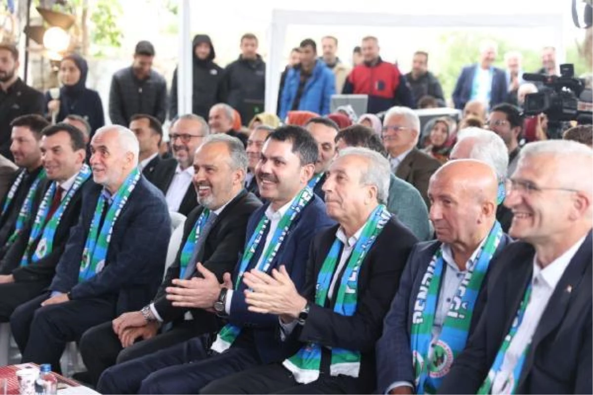 Etraf Bakanı Murat Kurum, Rizeliler Derneği'ni ziyaret etti