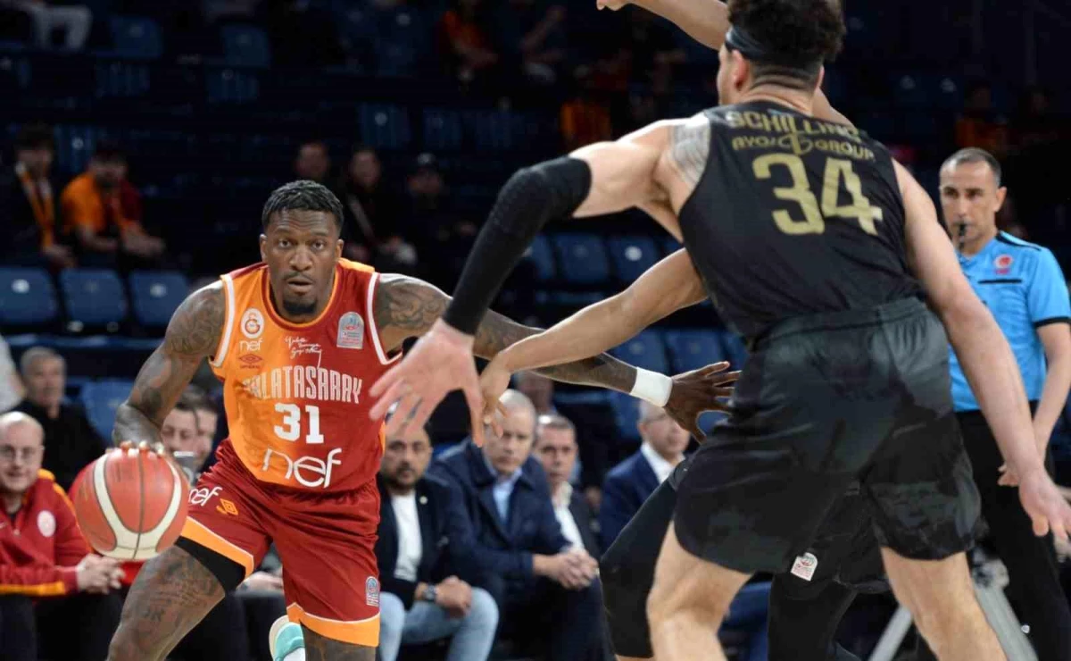 Galatasaray Nef Türkiye Sigorta Basketbol Harika Ligi'nde Konyaspor'u mağlup etti