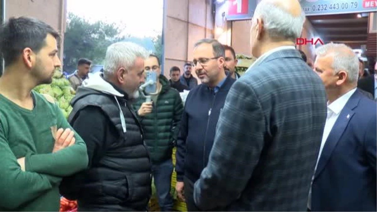Gençlik ve Spor Bakanı Kasapoğlu İzmir Meyve ve Zerzevat Halini Ziyaret Etti