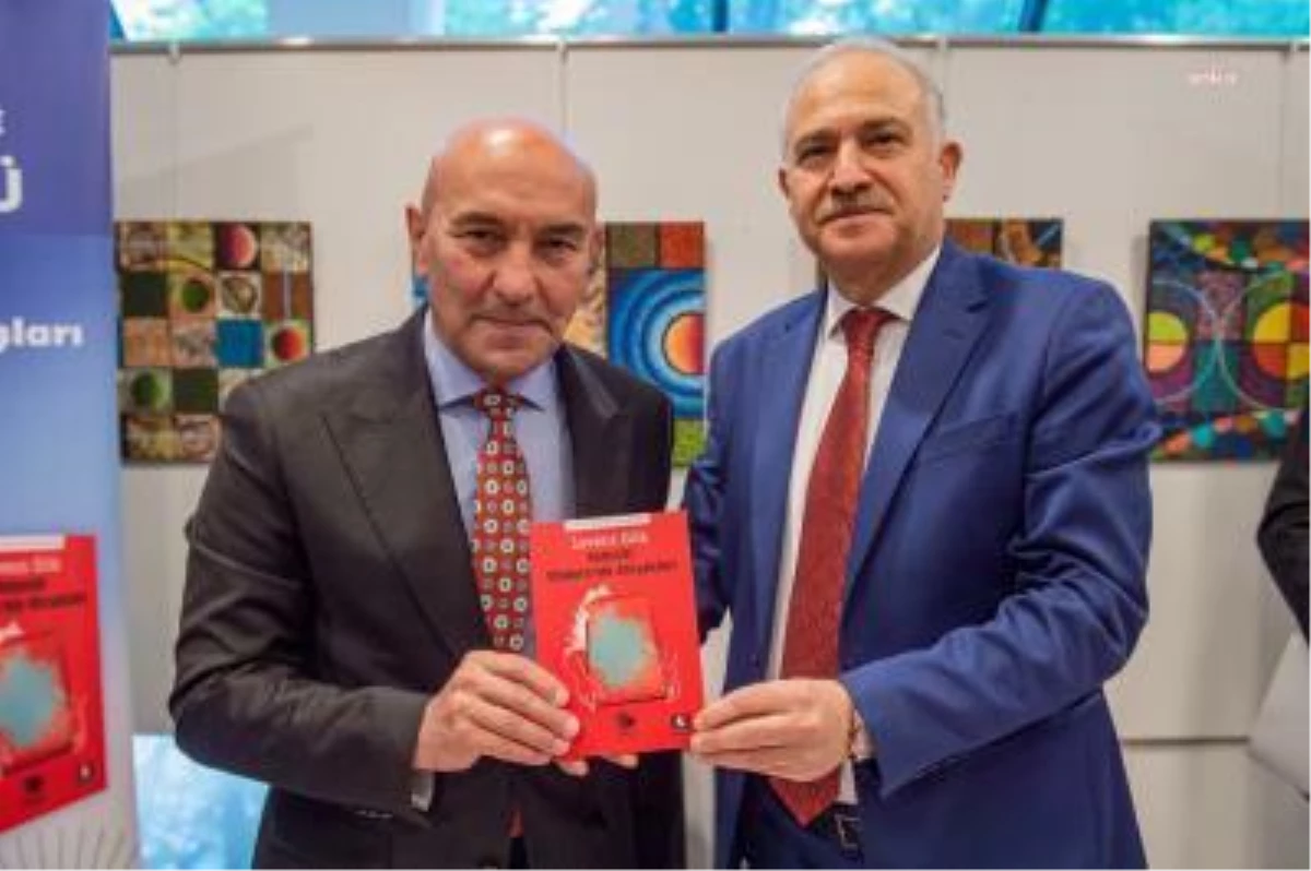 İzmir Büyükşehir Belediye Lideri Tunç Soyer, Roboski kitabı imza gününde konuştu