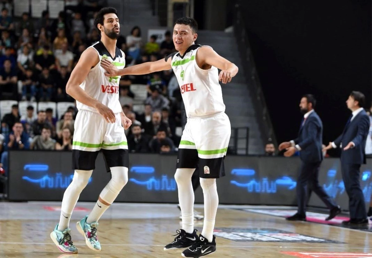 Manisa Büyükşehir Belediyespor, Büyükçekmece Basketbol'u mağlup etti