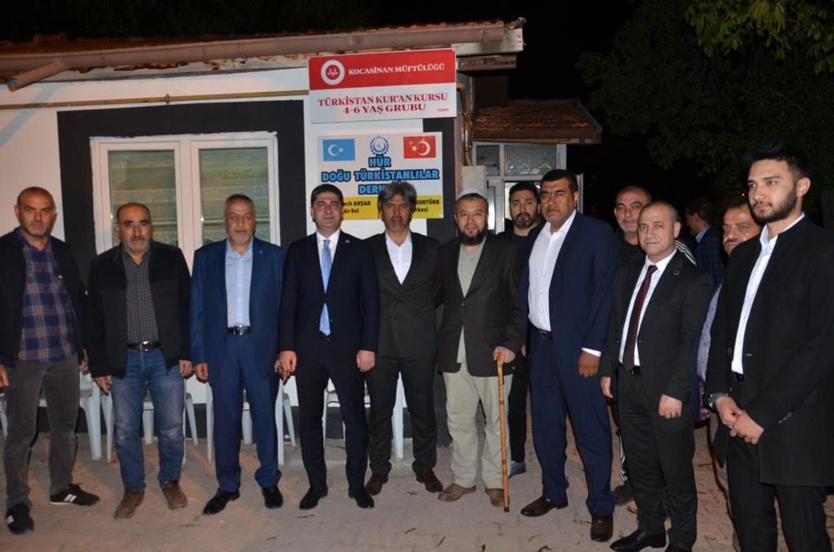 MHP Genel Lider Yardımcısı İsmail Özdemir, Kayseri'deki Doğu Türkistanlılarla buluştu